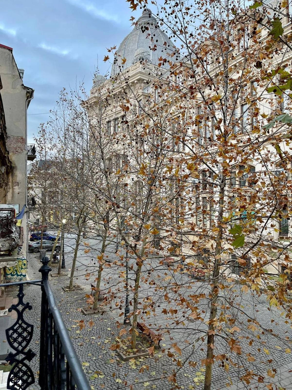 Old Town Jacuzzi Studio Bucureşti Eksteriør bilde